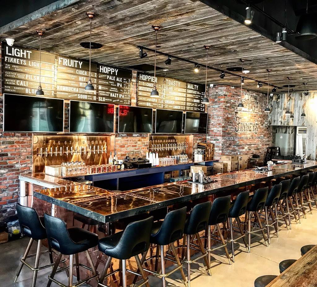 Finneys Crafthouse & Kitchen | restaurant | 35 State St a, Santa Barbara, CA 93101, USA | 8058453100 OR +1 805-845-3100