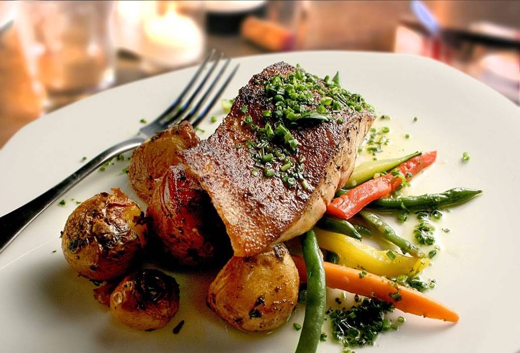 Remington Tavern and Seafood Exchange | restaurant | 184 Sweeney St, North Tonawanda, NY 14120, USA | 7163622802 OR +1 716-362-2802