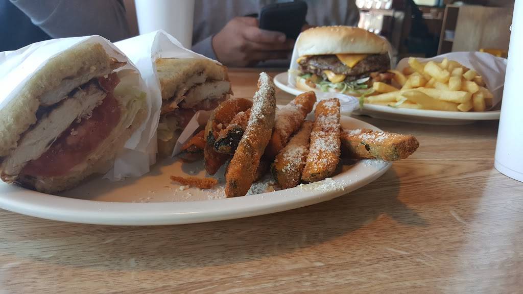 Ranch Burgers | restaurant | 5685 Riverside Dr # A, Chino, CA 91710, USA | 9095918500 OR +1 909-591-8500