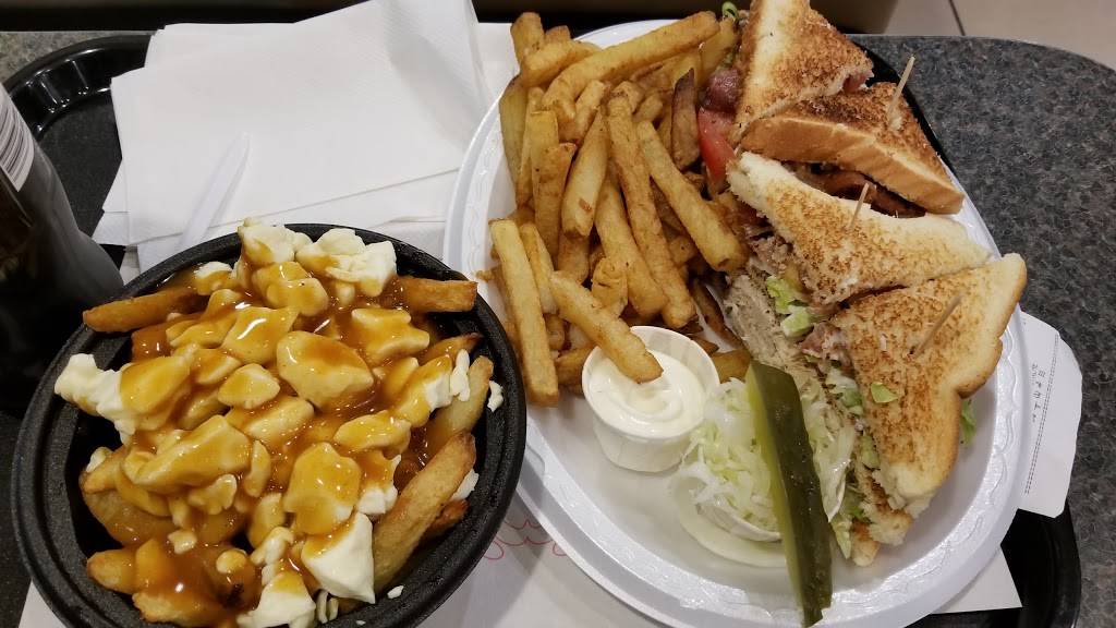 Restaurant Le Trio La Belle Province | restaurant | 265 25av, Saint-Eustache, QC J7P 4Y1, Canada | 4504726155 OR +1 450-472-6155