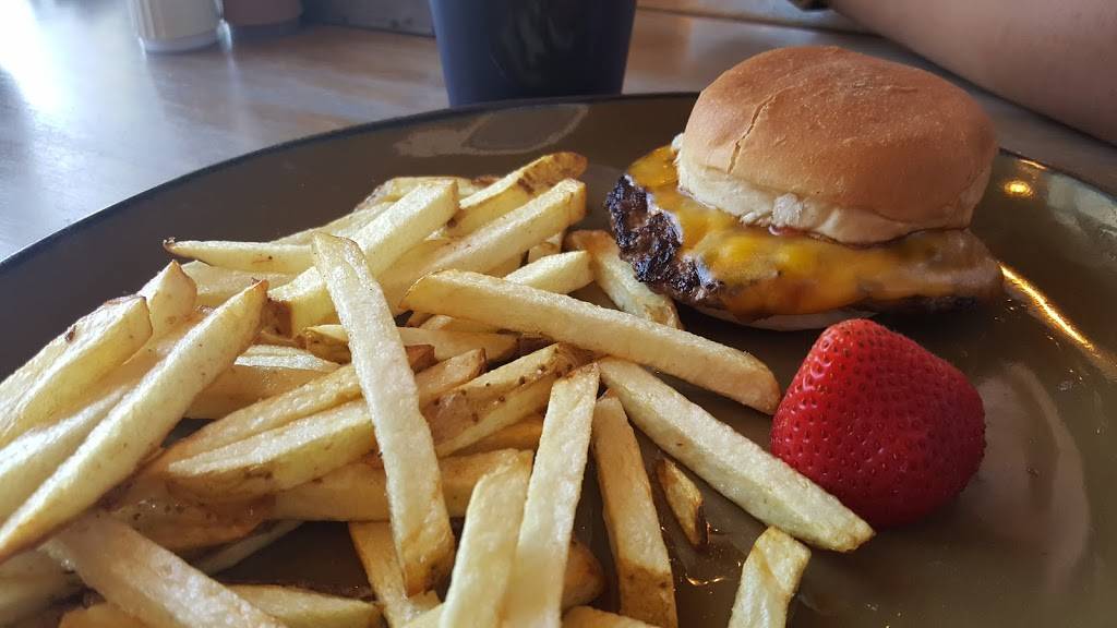 Down Home Grill | restaurant | 12120 Ridgecrest Rd #101, Victorville, CA 92395, USA | 7602414663 OR +1 760-241-4663