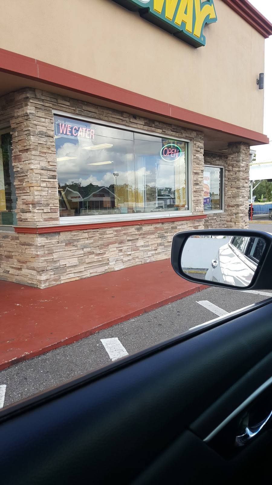 Subway Restaurants | restaurant | 8410 N Florida Ave, Tampa, FL 33604, USA | 8139309314 OR +1 813-930-9314