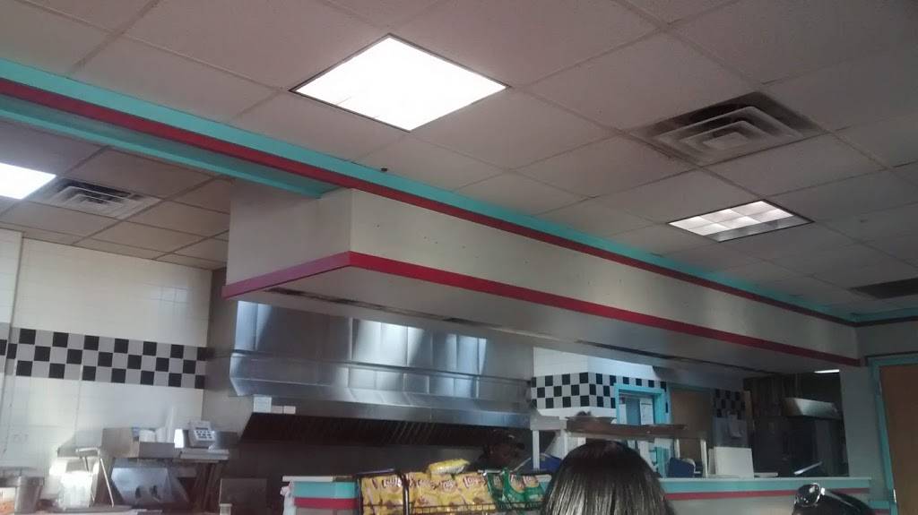 Cousins Subs | meal takeaway | 801 E Capitol Dr, Milwaukee, WI 53212, USA | 4149639773 OR +1 414-963-9773