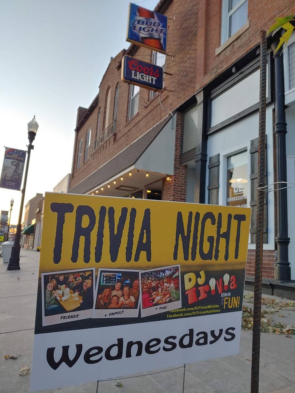 County Seat Bar and Grill | restaurant | 105 W Main St, Lyons, KS 67554, USA | 6205092362 OR +1 620-509-2362