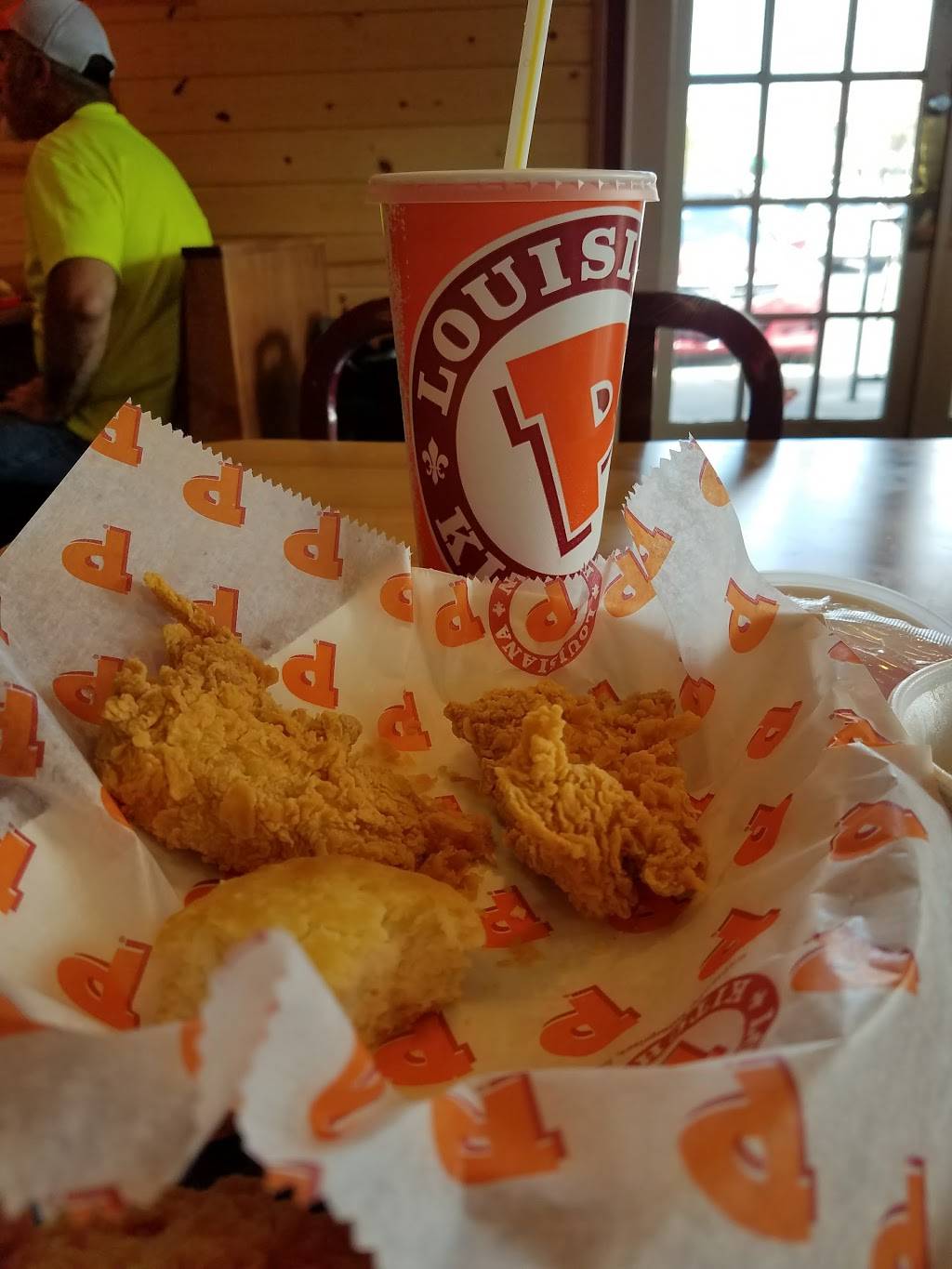 Popeyes Louisiana Kitchen | restaurant | 15204 W 119th St, Olathe, KS 66062, USA | 9137688778 OR +1 913-768-8778