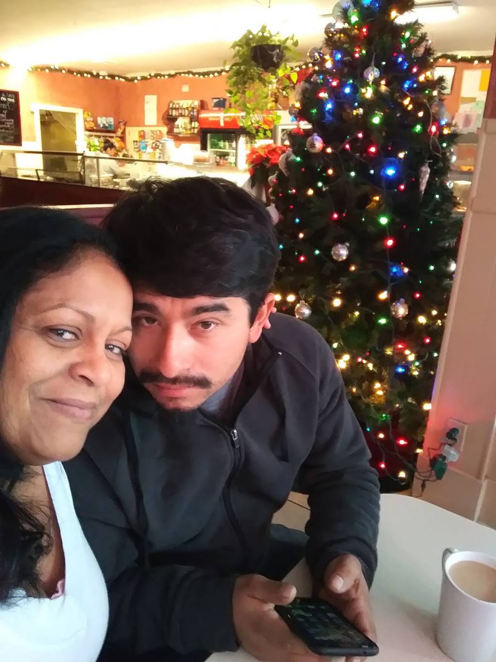 Elizabeths Restaurant | restaurant | 1461 Acushnet Ave, New Bedford, MA 02746, USA | 5089907940 OR +1 508-990-7940