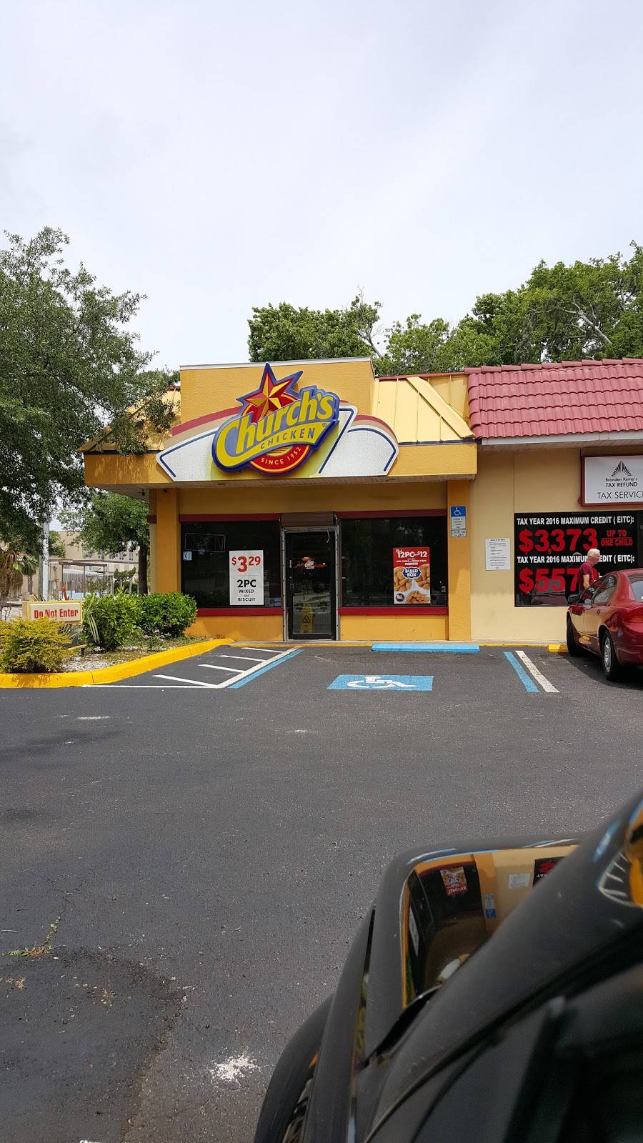 Churchs Chicken | restaurant | 988-A E, Orange Ave, Daytona Beach, FL 32114, USA | 3862557776 OR +1 386-255-7776