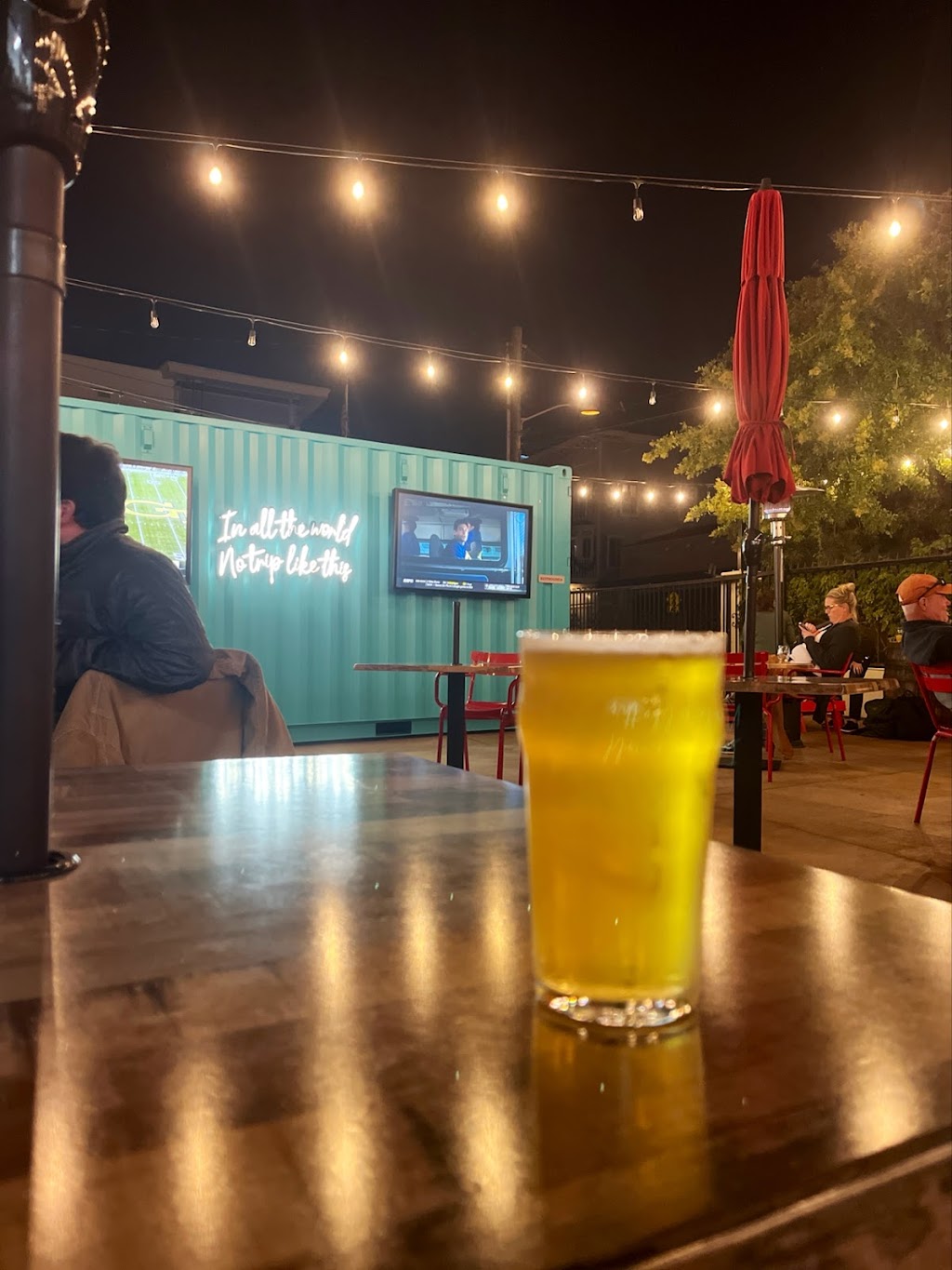 Flx Biergarten | restaurant | 301 Crescent Ave, Avalon, CA 90704, USA | 3105102000 OR +1 310-510-2000