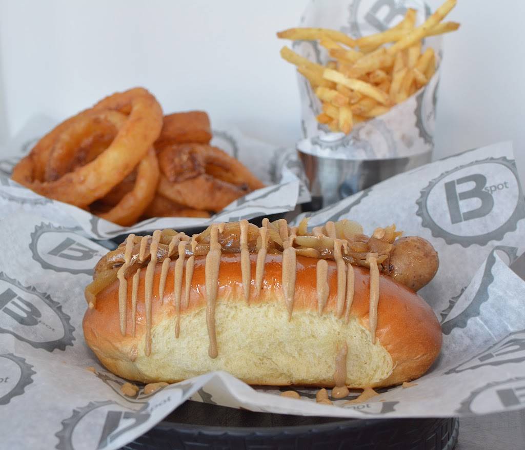 B Spot Burgers - Eton | restaurant | 28699 Chagrin Blvd, Woodmere, OH 44122, USA | 2162925567 OR +1 216-292-5567