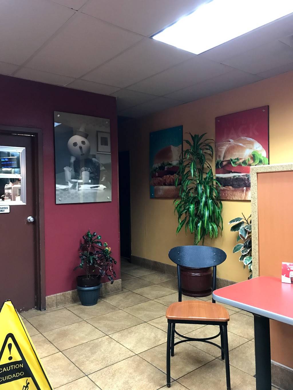 Jack in the Box | restaurant | 1826 Webster St, Alameda, CA 94501, USA | 5105236396 OR +1 510-523-6396