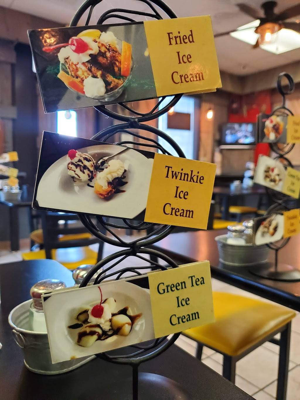 Tugboat Fish and Chips 22 | restaurant | 5501 Dyer St C, El Paso, TX 79904, USA | 9155662878 OR +1 915-566-2878