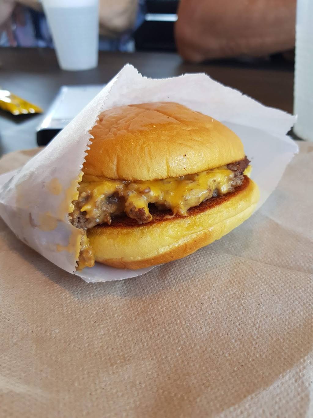 Shake Shack | restaurant | 2400 N Federal Hwy, Fort Lauderdale, FL 33305, USA | 7542164398 OR +1 754-216-4398