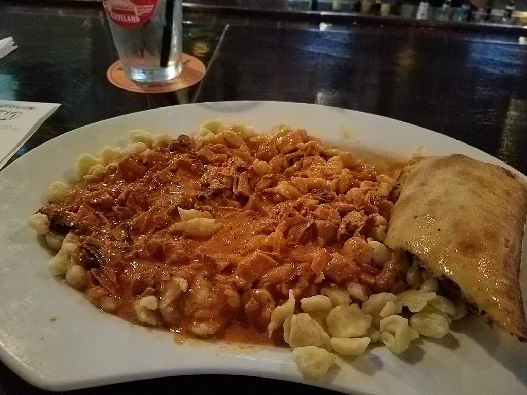 The Islander Bar & Grille | restaurant | 7581 Pearl Rd, Middleburg Heights, OH 44130, USA | 4402431292 OR +1 440-243-1292