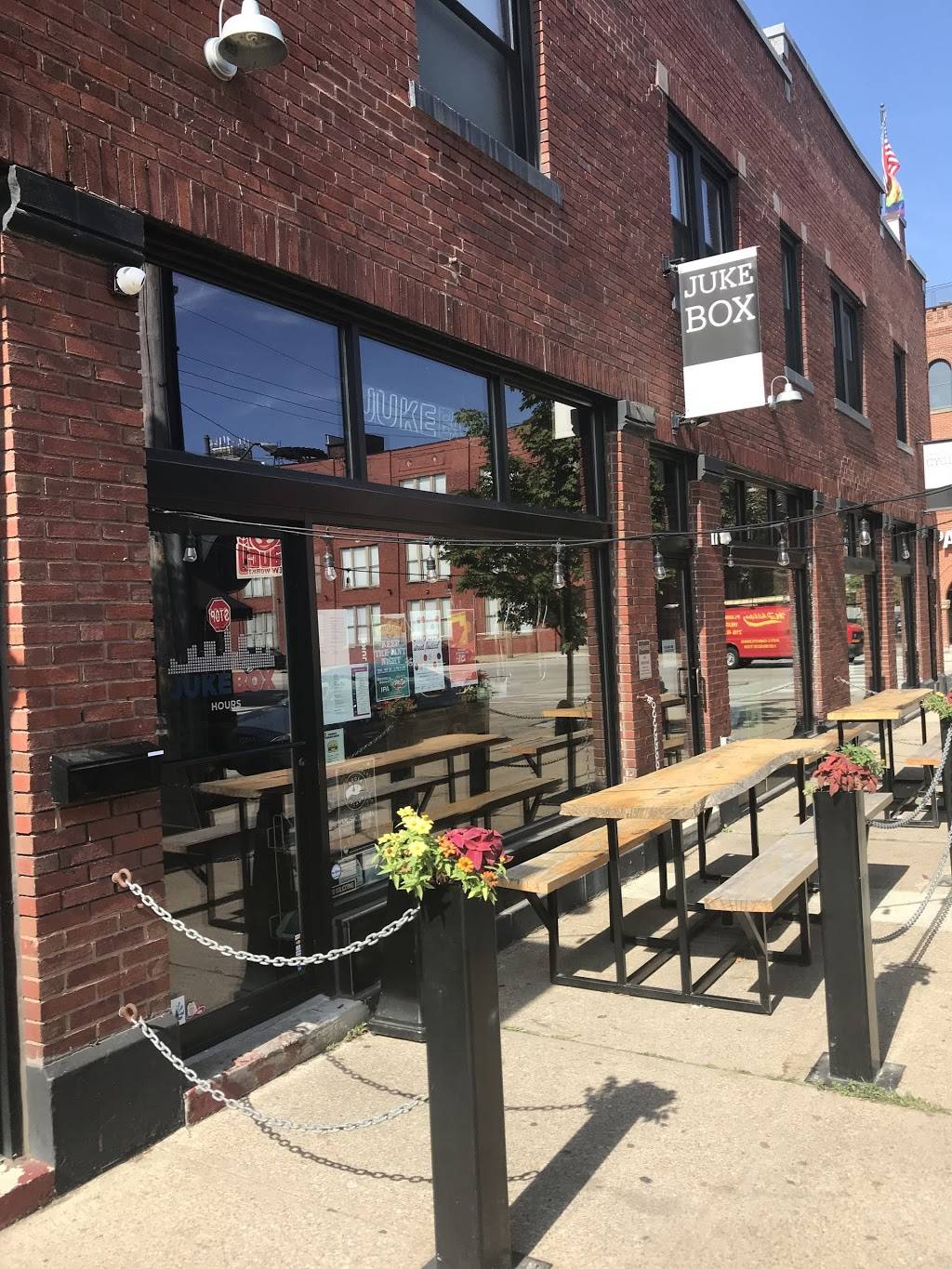 JUKEBOX | restaurant | 1404 W 29th St, Cleveland, OH 44113, USA | 2162067699 OR +1 216-206-7699