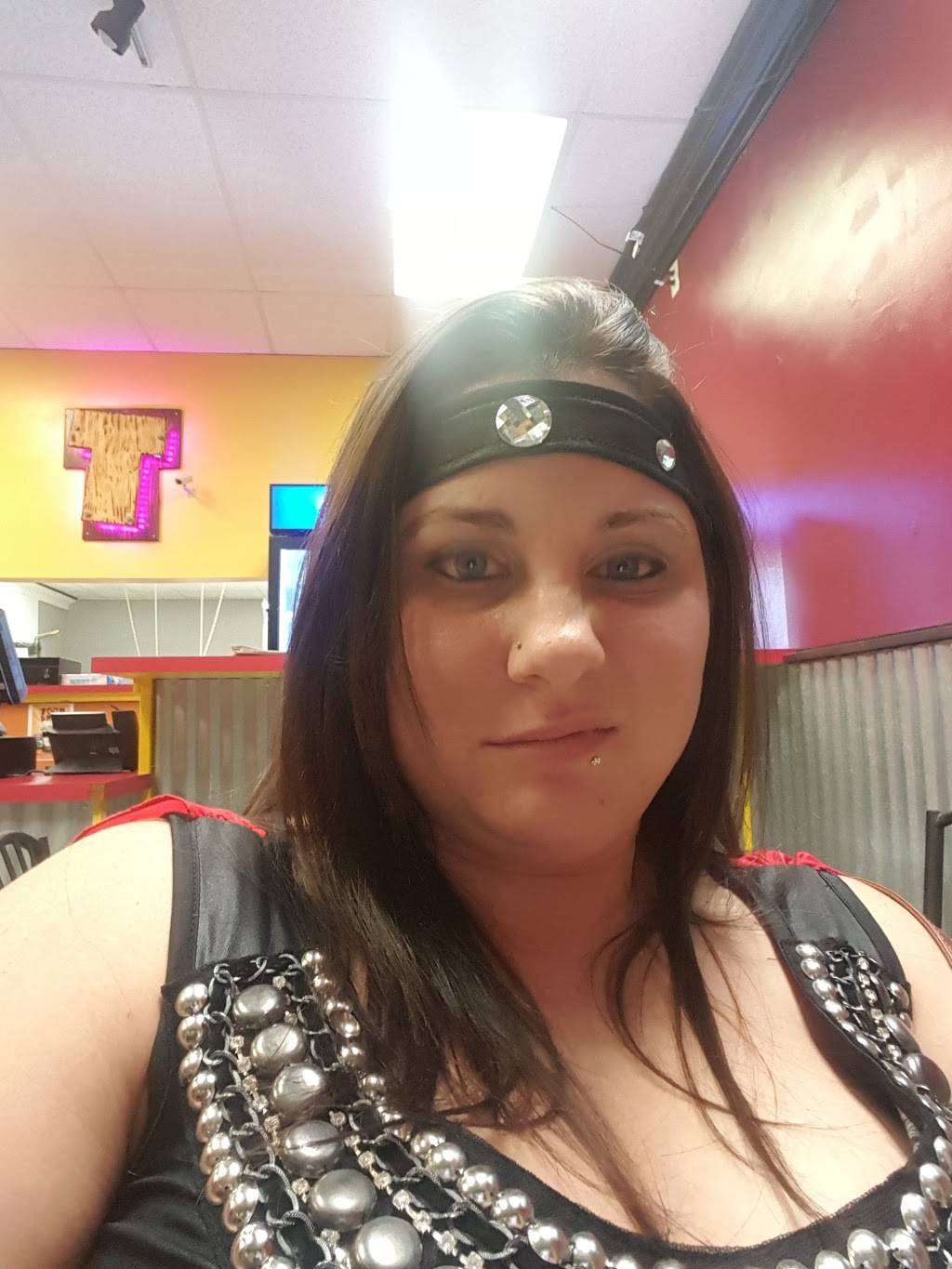 Tweeters | restaurant | 5927 Karric Square Dr, Dublin, OH 43016, USA | 6147649464 OR +1 614-764-9464