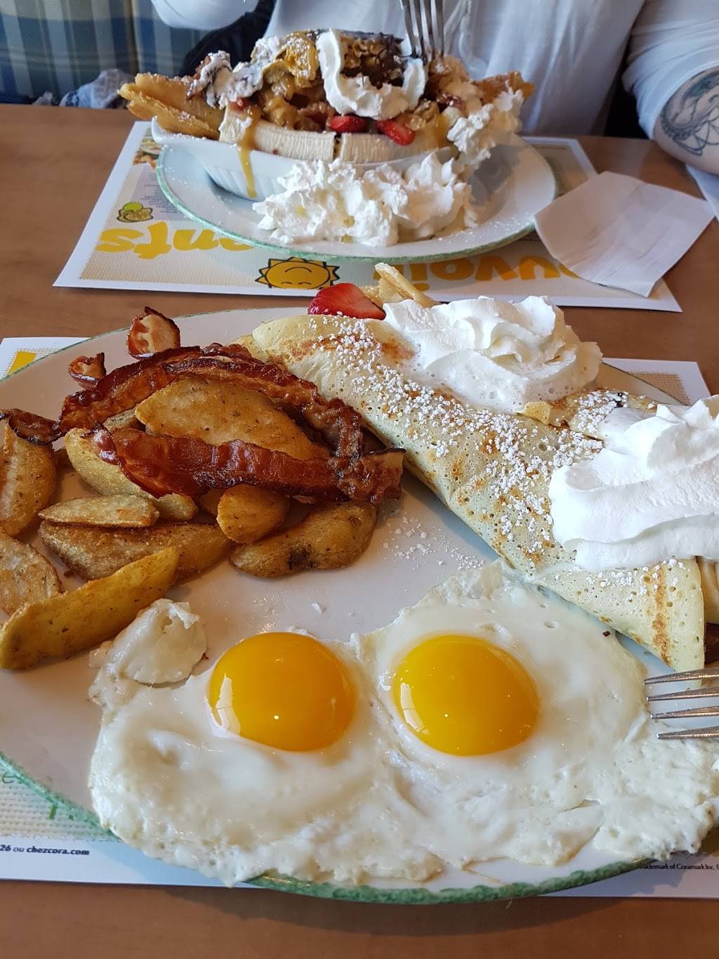 Cora déjeuners | restaurant | 205 Rue de Martigny O, Saint-Jérôme, QC J7Y 2G4, Canada | 4504312999 OR +1 450-431-2999