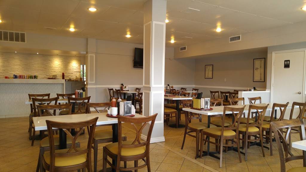 Pho Ha Noi 54 | restaurant | 2541 Hurontario St, Mississauga, ON L5A 4C8, Canada | 9052767745 OR +1 905-276-7745