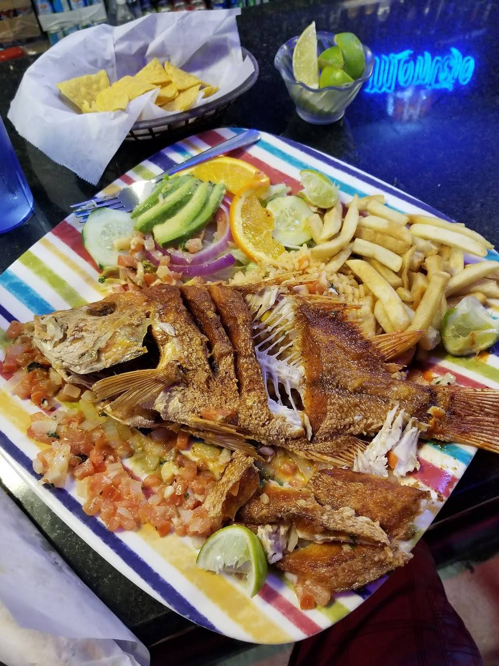 Mariscos La Marina | restaurant | 9404 Ovella Ave, Dallas, TX 75220, USA | 2143660703 OR +1 214-366-0703