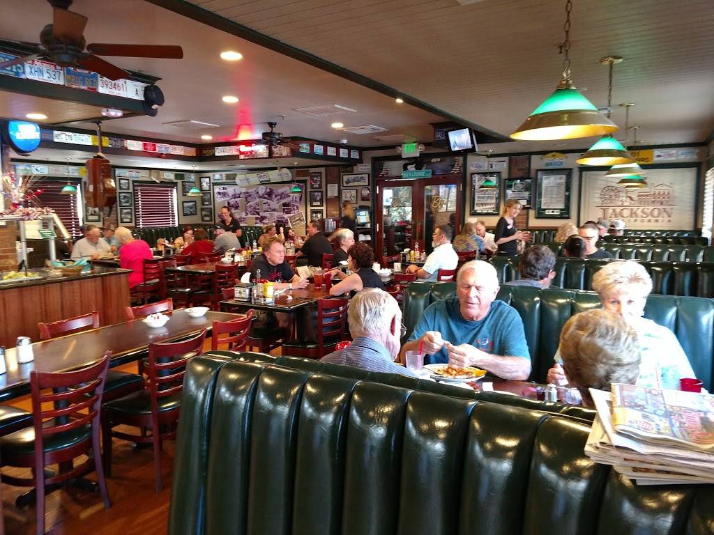 Mel & Fayes Diner | restaurant | 31 CA-88, Jackson, CA 95642, USA | 2092230853 OR +1 209-223-0853