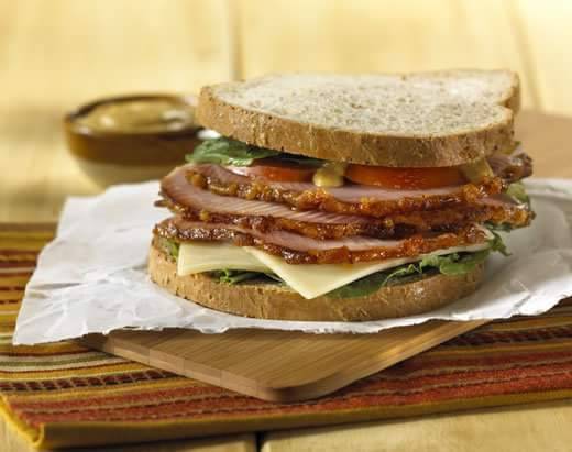 The Honey Baked Ham Company | meal takeaway | 22304 Woodward Ave, Ferndale, MI 48220, USA | 2485910300 OR +1 248-591-0300