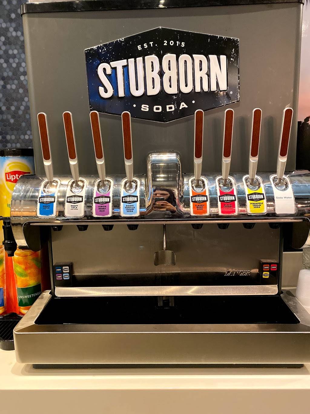 Lemonshark poke culver city | restaurant | 10601 Washington Blvd Suite 102, Culver City, CA 90232, USA | 3108760348 OR +1 310-876-0348