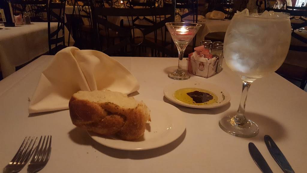 Bellinis Italian Cafe and Pizza | restaurant | 921 N Riverfront Blvd Ste 300, Dallas, TX 75207, USA | 2145282844 OR +1 214-528-2844