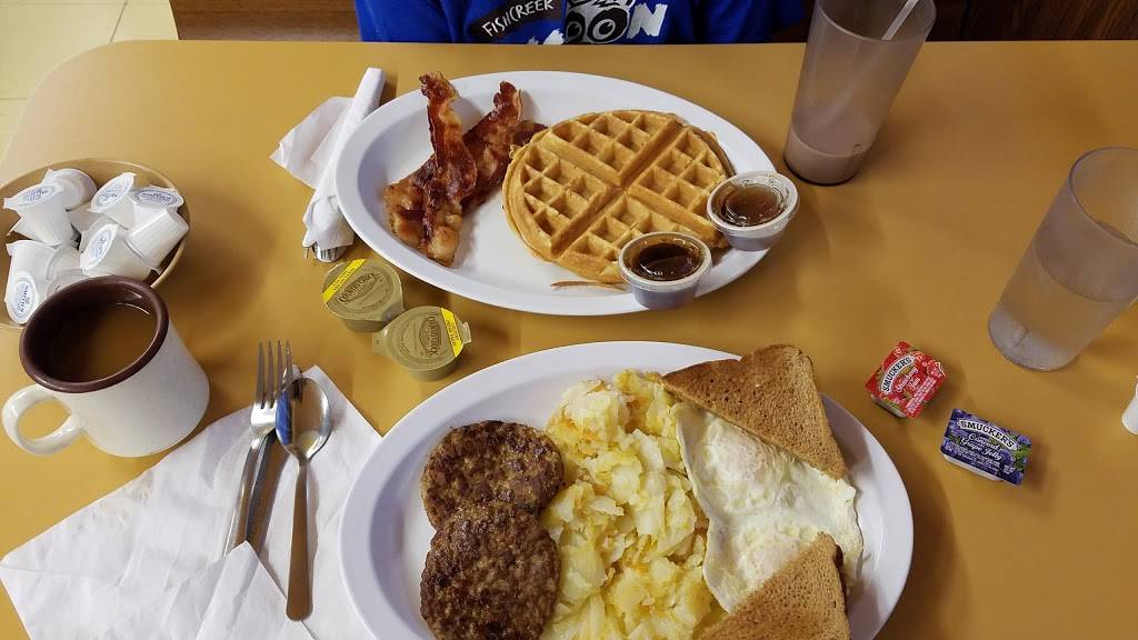 Kirks Restaurant | restaurant | 8430 Ravenna Ave SE, Waynesburg, OH 44688, USA | 3308662259 OR +1 330-866-2259