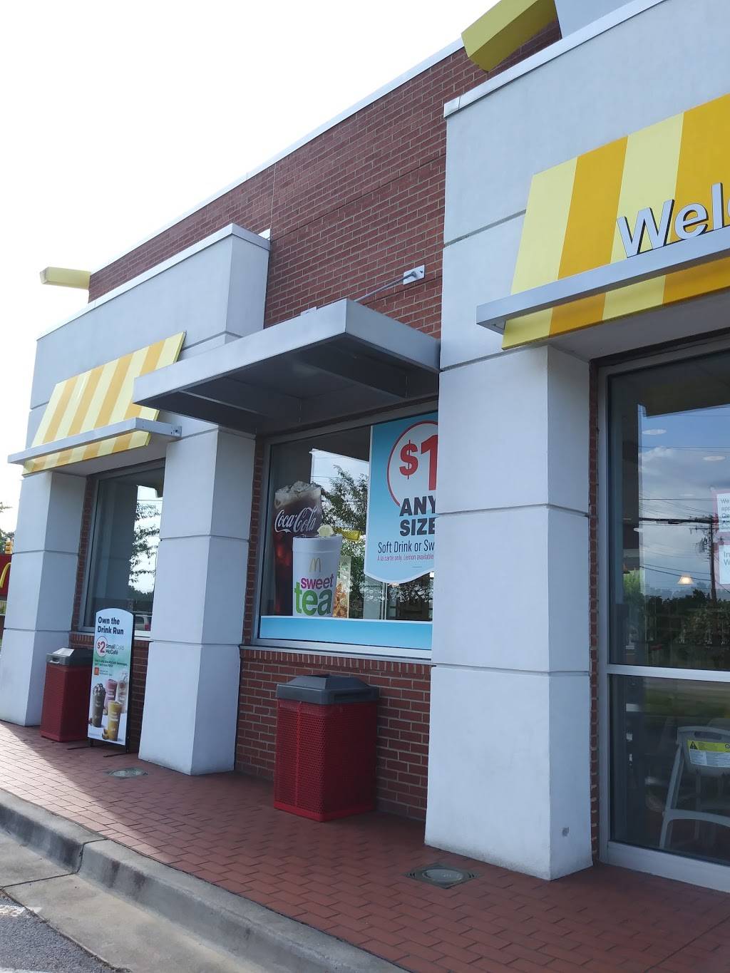 McDonalds | cafe | 1957 Jake Alexander Blvd W, Salisbury, NC 28147, USA | 7046338006 OR +1 704-633-8006