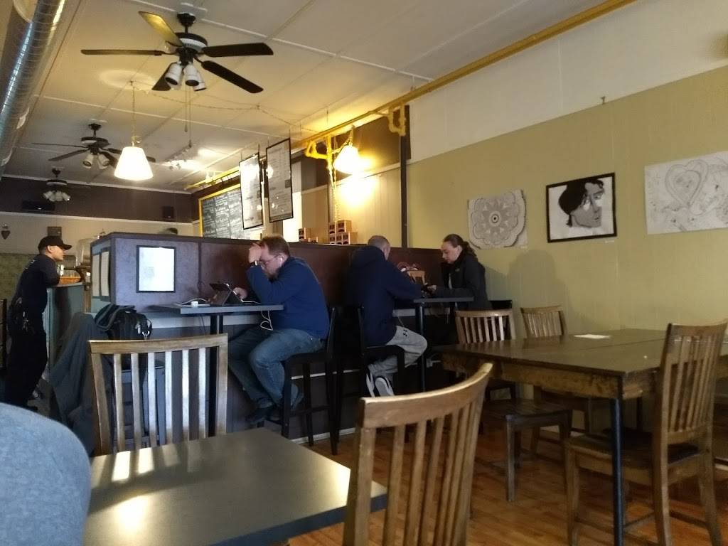 Better Bean Coffee Co | cafe | 23 Central Square, Bridgewater, MA 02324, USA | 5082799952 OR +1 508-279-9952