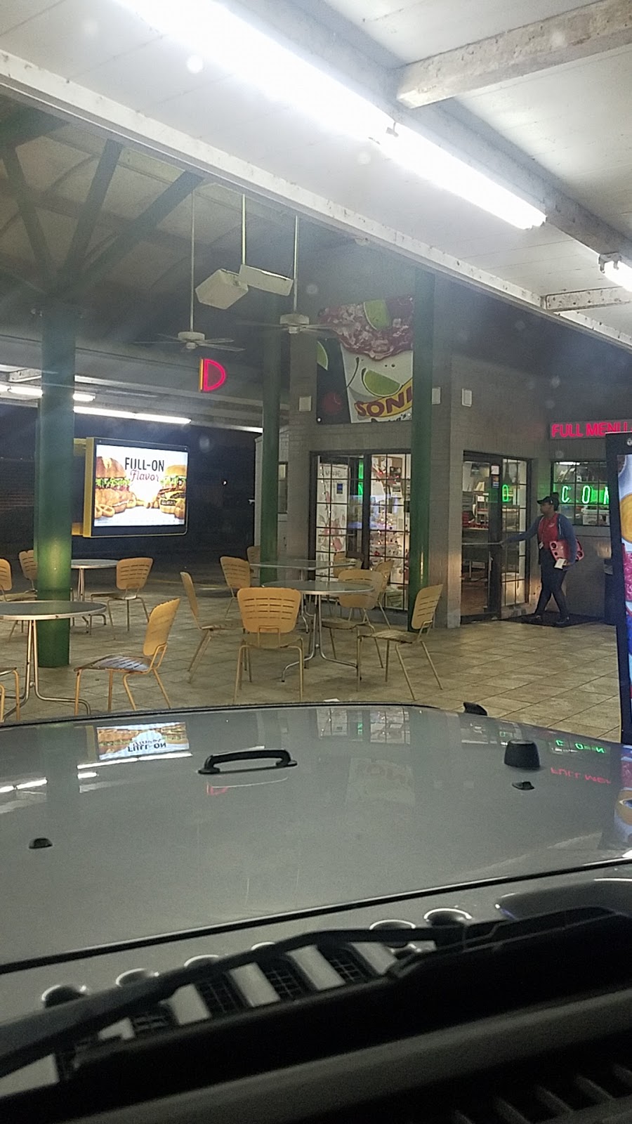 Sonic Drive-In | restaurant | 1615 Sampson St, Westlake, LA 70669, USA | 3374367900 OR +1 337-436-7900