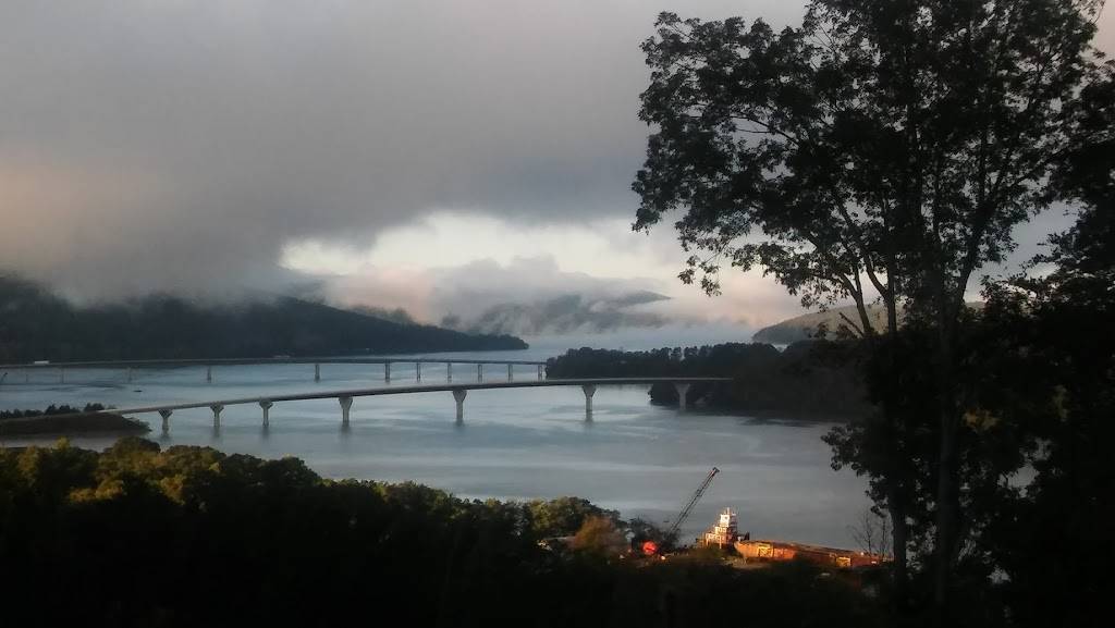 Look Out Winery, Inc. | restaurant | 11848 US-41, Guild, TN 37340, USA | 7274998974 OR +1 727-499-8974