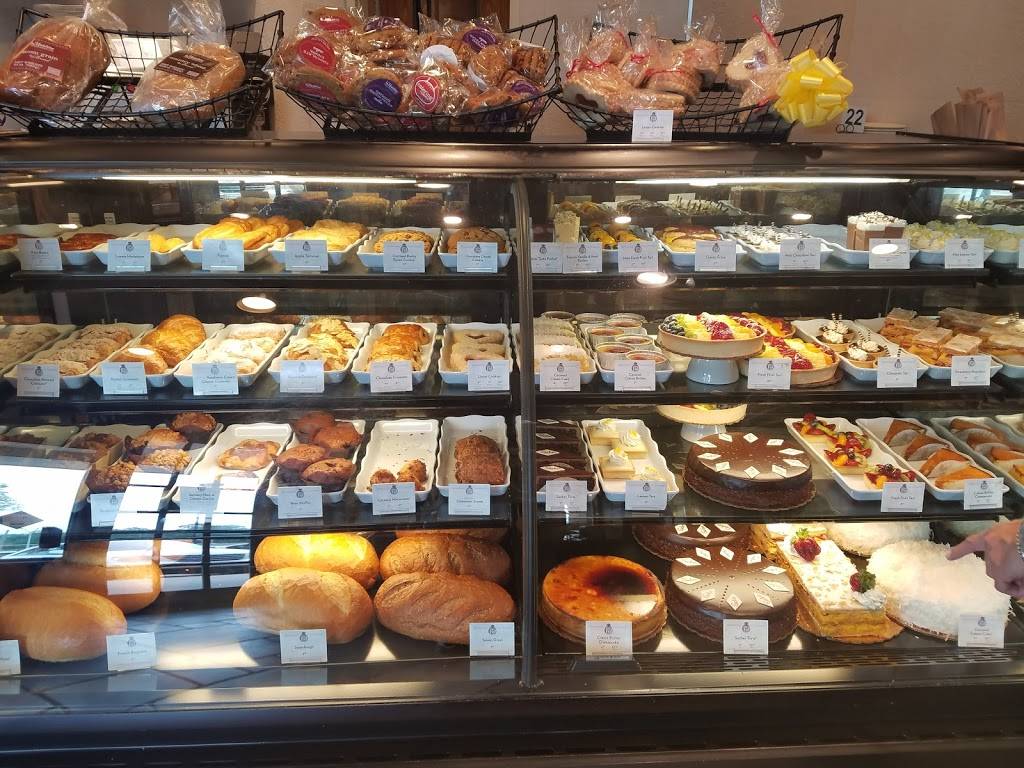 la Madeleine French Bakery & Café Town & Country | cafe | 770 West Sam Houston Pkwy N Suite 100, Houston, TX 77024, USA | 7134657370 OR +1 713-465-7370