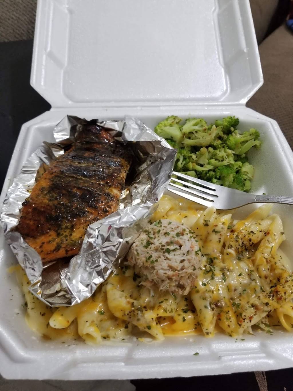 Moreaus Oven | restaurant | 10237 Tara Blvd, Jonesboro, GA 30236, USA | 6788998128 OR +1 678-899-8128