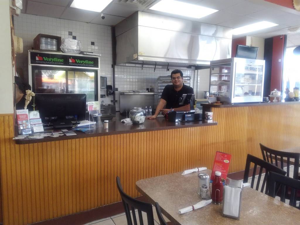 Reys Cuban Cafe | restaurant | 7800 S US Hwy 17 92 #194, Casselberry, FL 32730, USA | 4072602434 OR +1 407-260-2434