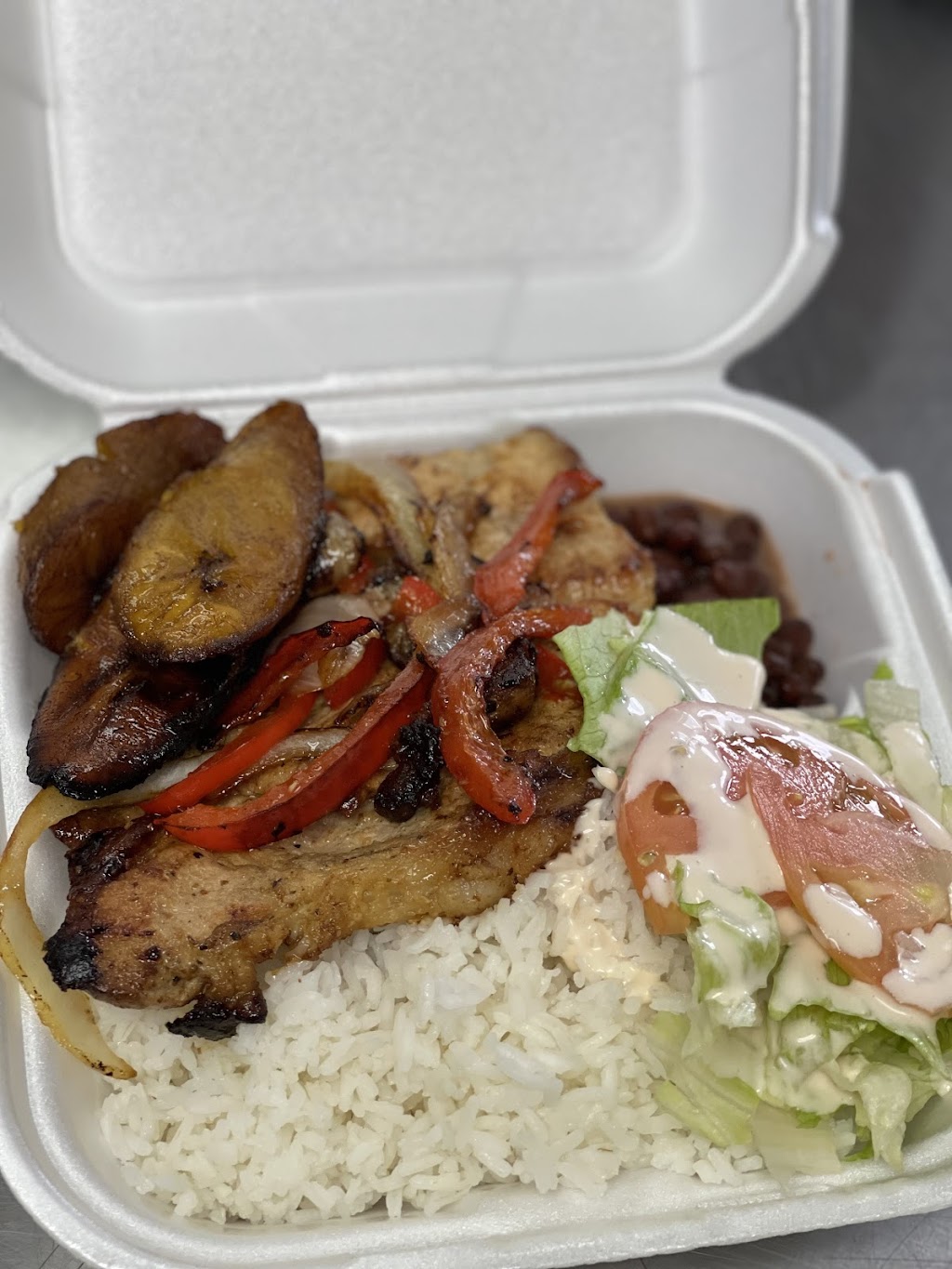 Ria sabor latino | restaurant | 202 SW 57th Ave, Miami, FL 33144, USA | 3054008446 OR +1 305-400-8446