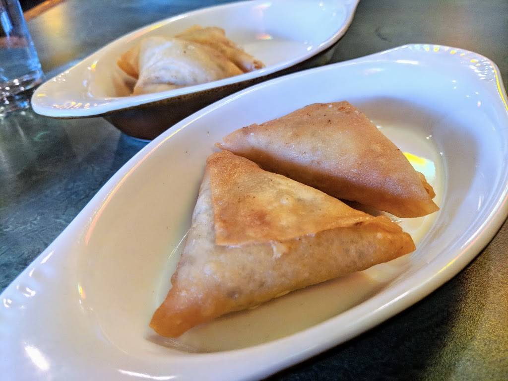 Enat Fine Ethiopian Cuisine | restaurant | 4709 N Chambliss St, Alexandria, VA 22312, USA | 7036423628 OR +1 703-642-3628