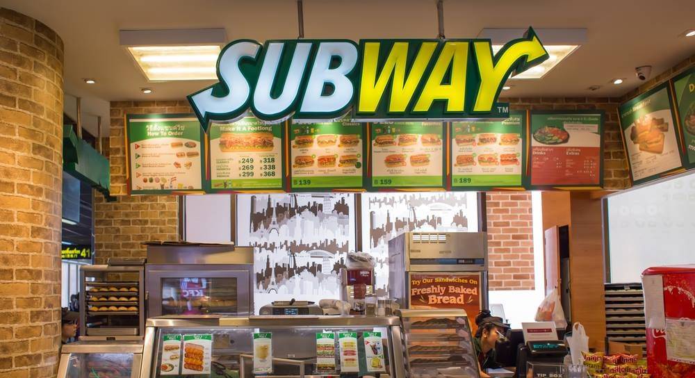 Subway | restaurant | 5375 Rue des Jockeys, Montréal, QC H4P 2T8, Canada | 5147333226 OR +1 514-733-3226