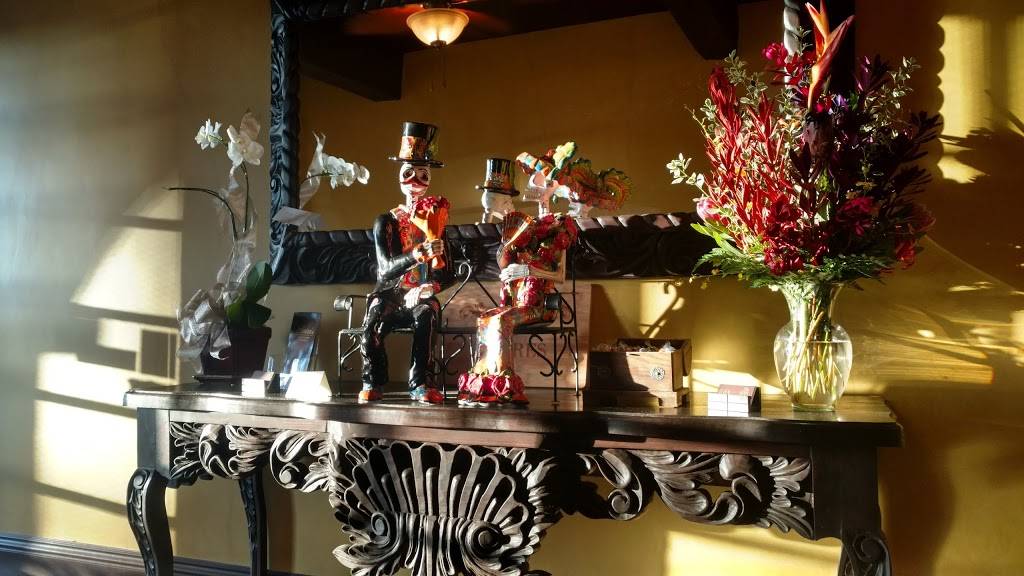 Elviras Grill - Claremont | restaurant | 415 W Foothill Blvd #100, Claremont, CA 91711, USA | 9093993300 OR +1 909-399-3300