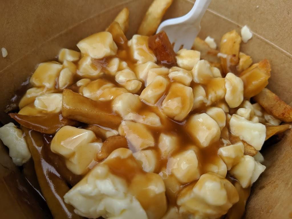 Snack et Délices Montebello | meal takeaway | 497 Rue Notre Dame, Montebello, QC J0V 1L0, Canada | 8193090595 OR +1 819-309-0595