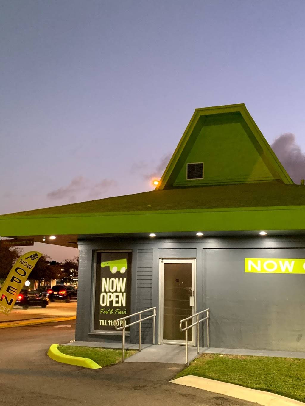 Diced Drive Thru | restaurant | 9060 S Dixie Hwy, Miami, FL 33156, USA | 3055310766 OR +1 305-531-0766