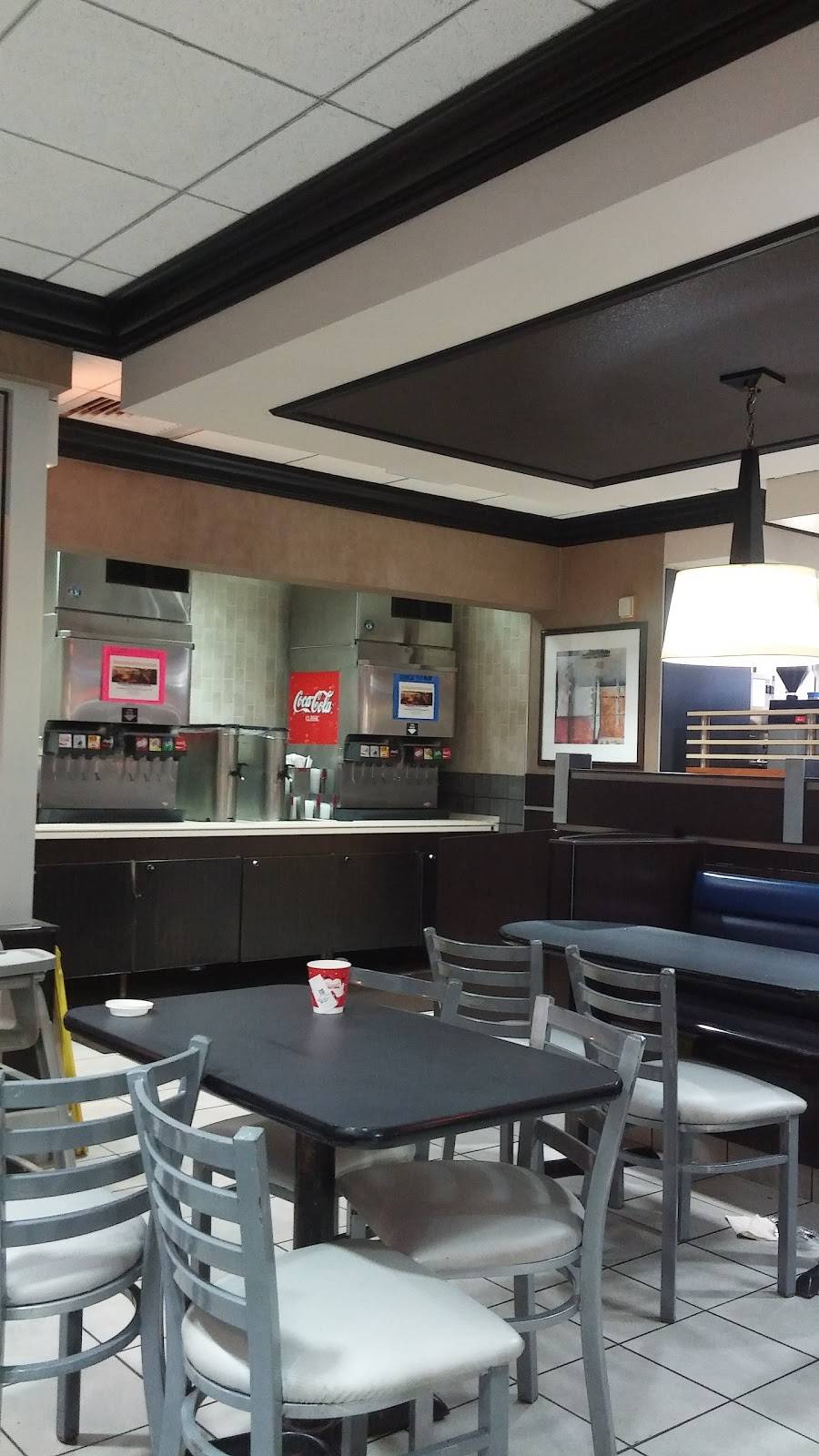 McDonalds | cafe | 2350 N Central Ave, Chicago, IL 60639, USA | 7736224405 OR +1 773-622-4405