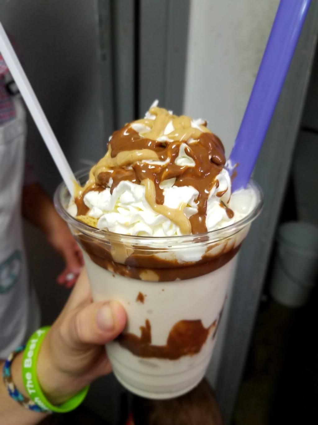 Zarlengos Soft Serve | restaurant | 257 W Joe Orr Rd, Chicago Heights, IL 60411, USA | 7087549080 OR +1 708-754-9080