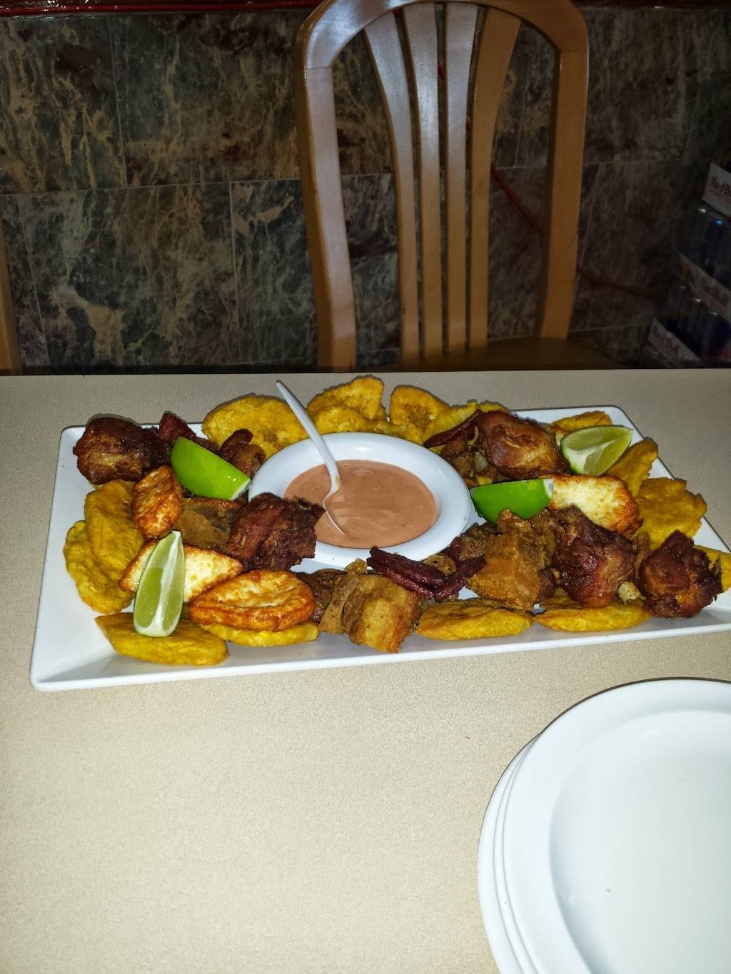 Randall | restaurant | 1328 Randall Ave, Bronx, NY 10474, USA | 7183280343 OR +1 718-328-0343