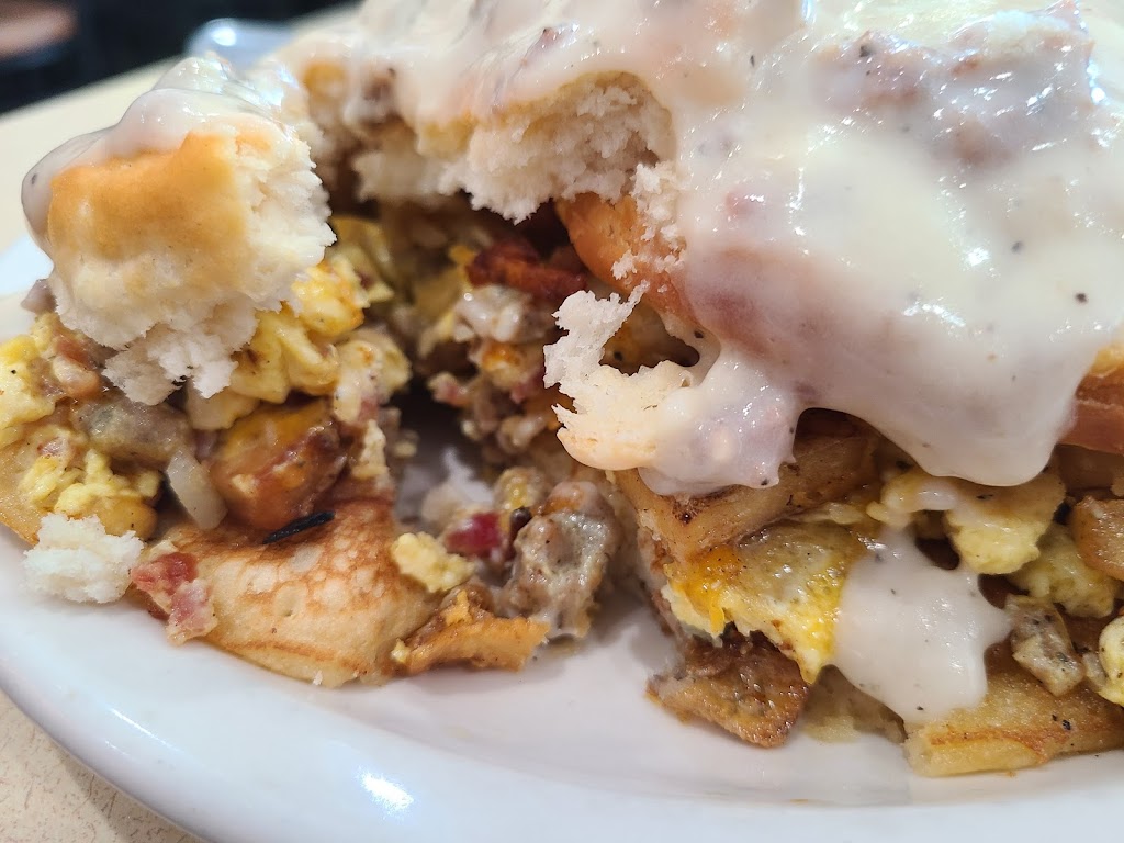 The Big Biscuit | restaurant | 2920 S Glenstone Ave, Springfield, MO 65804, USA | 4173601298 OR +1 417-360-1298