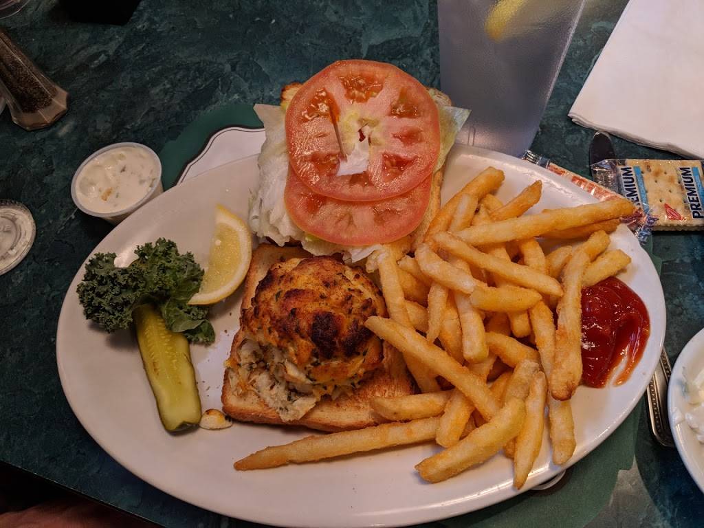 Fishermans Catch | restaurant | 1 Maurice Dr, Forest Hill, MD 21050, USA | 4108935555 OR +1 410-893-5555