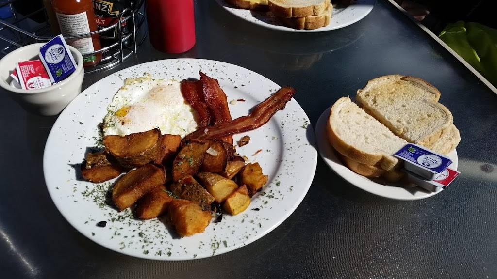 Lake Cuyamaca Restaurant & Store | restaurant | 15027 CA-79, Julian, CA 92036, USA | 7607650700 OR +1 760-765-0700