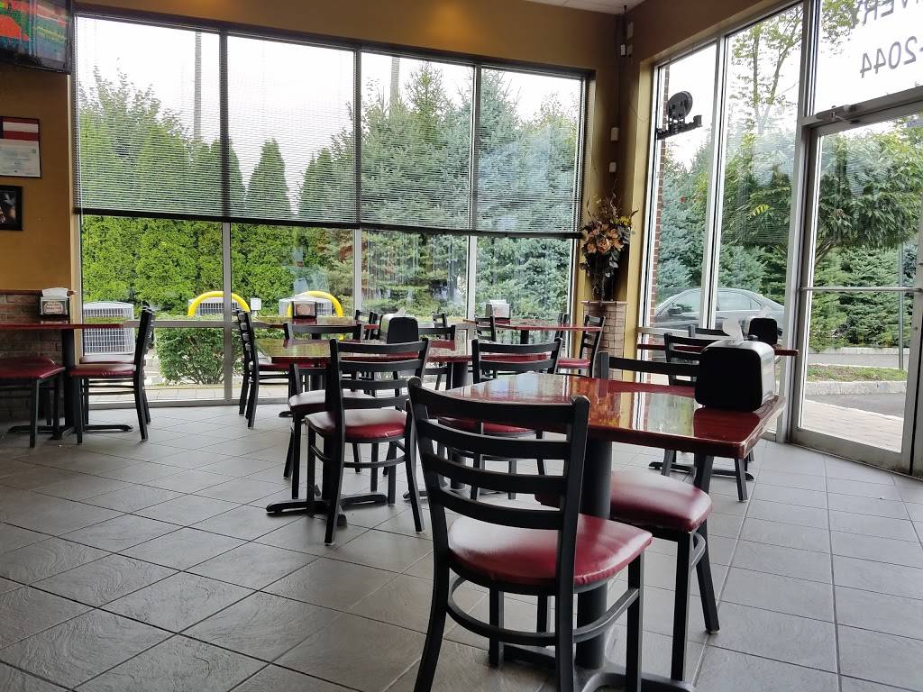 Brunos Pizza | restaurant | 4, 1308, 93 Main St, Farmingdale, NJ 07727, USA | 7325762044 OR +1 732-576-2044