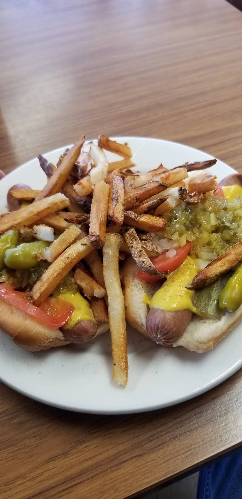 Petes Famous Hot Dogs | restaurant | 44W361 IL-64, Maple Park, IL 60151, USA | 6303655650 OR +1 630-365-5650