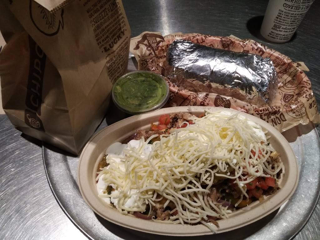 Chipotle Mexican Grill | restaurant | 8635 Blanding Blvd Ste 102, Jacksonville, FL 32244, USA | 9047721322 OR +1 904-772-1322