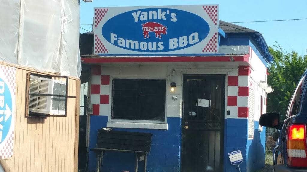 Yanks Famous Barbeque | restaurant | 213 E Main St, Blytheville, AR 72315, USA | 8707622935 OR +1 870-762-2935